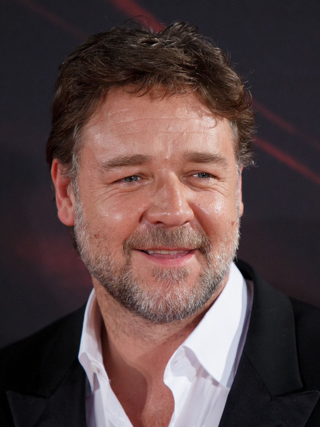 Russell Crowe who is his mother