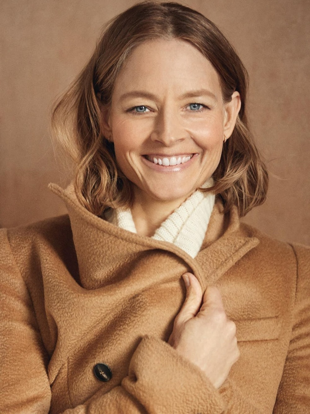 Jodie Foster unphotoshopped pictures