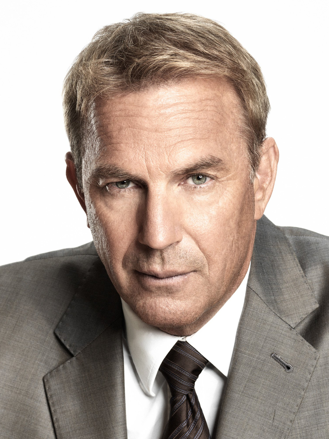 Kevin Costner who is his father