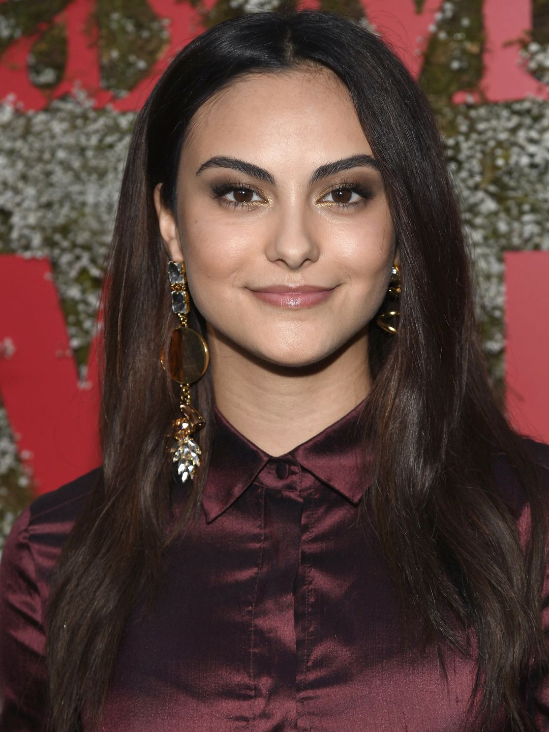 Camila Mendes who is her mother