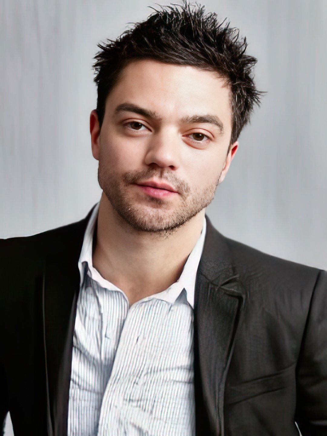 Dominic Cooper personal traits
