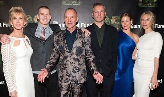 Sting is looking way too young to be a grandpa