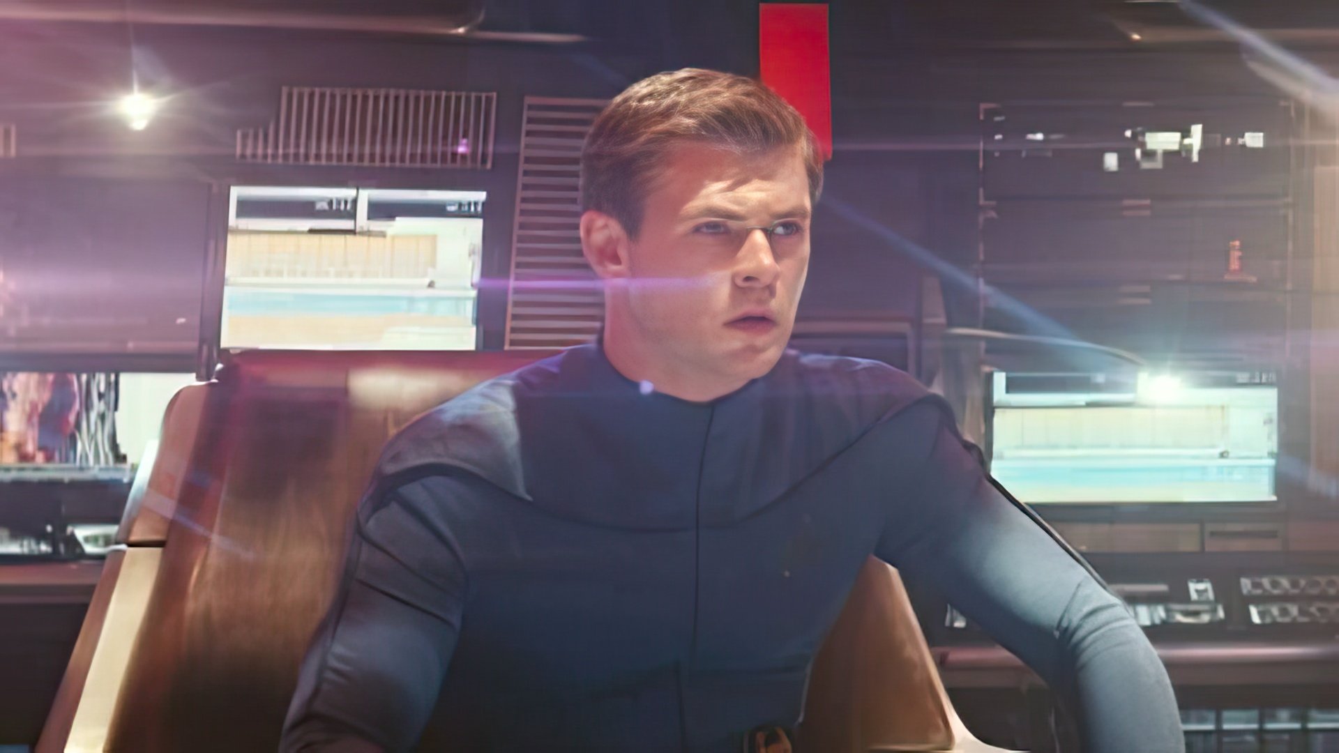 Chris Hemsworth played George Kirk in the «Star Track»