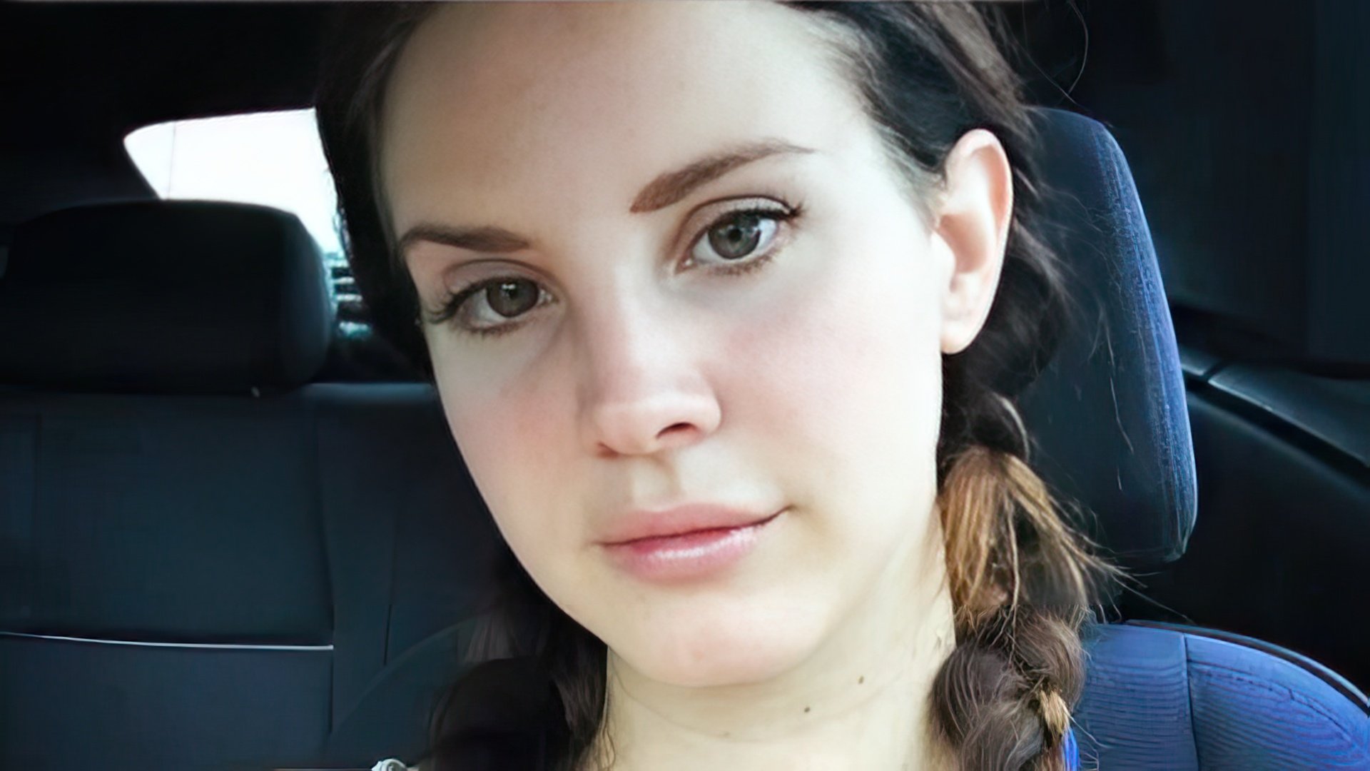 Lana Del Rey without makeup