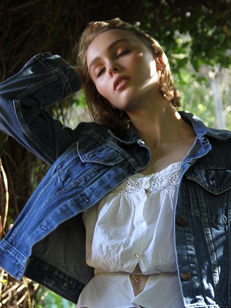 Lily-Rose Melody Depp Photo 3