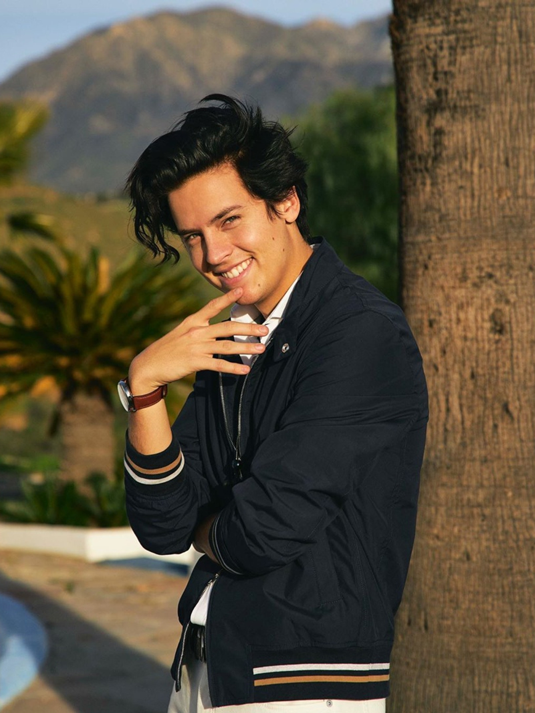 Cole Sprouse who is his father