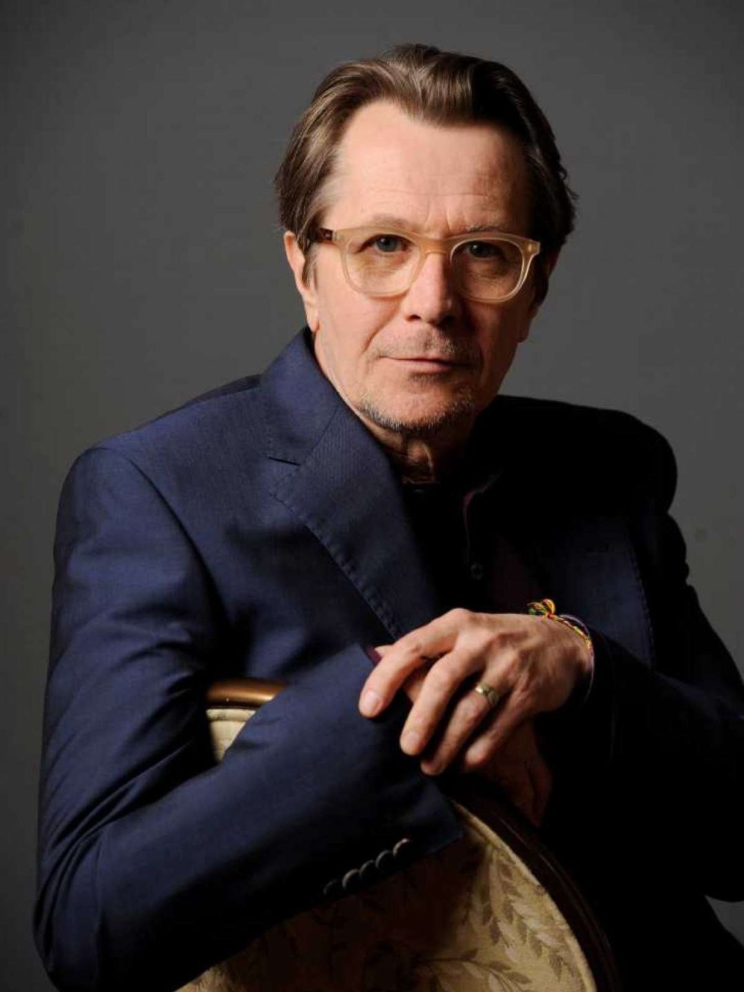 Gary Oldman height and weight