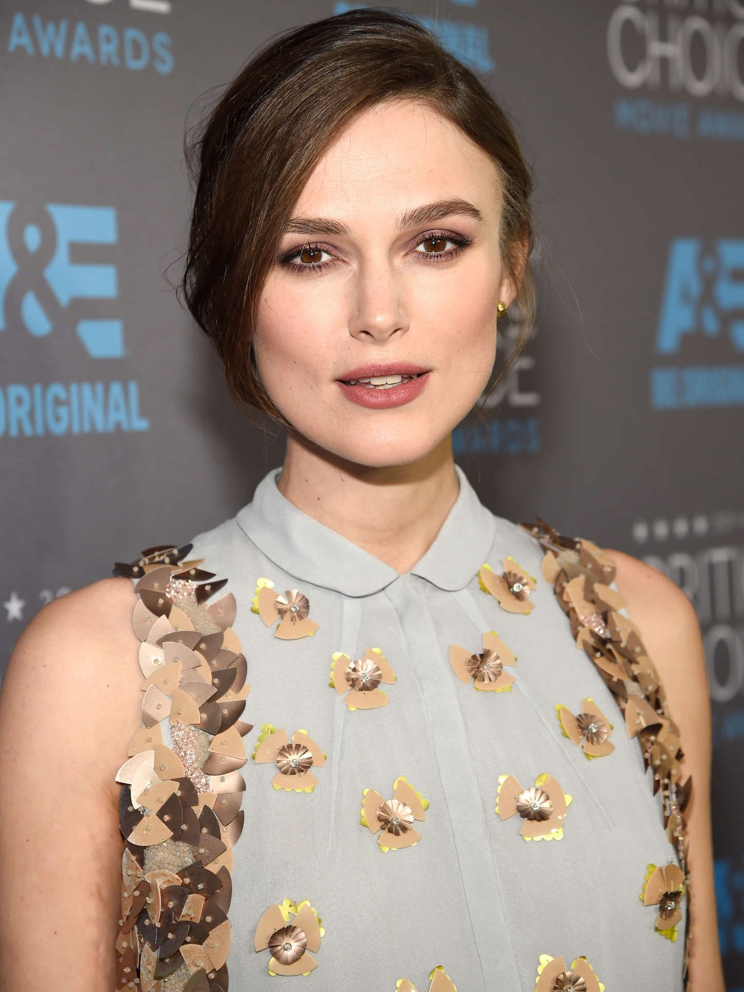 Keira Knightley who is her mother