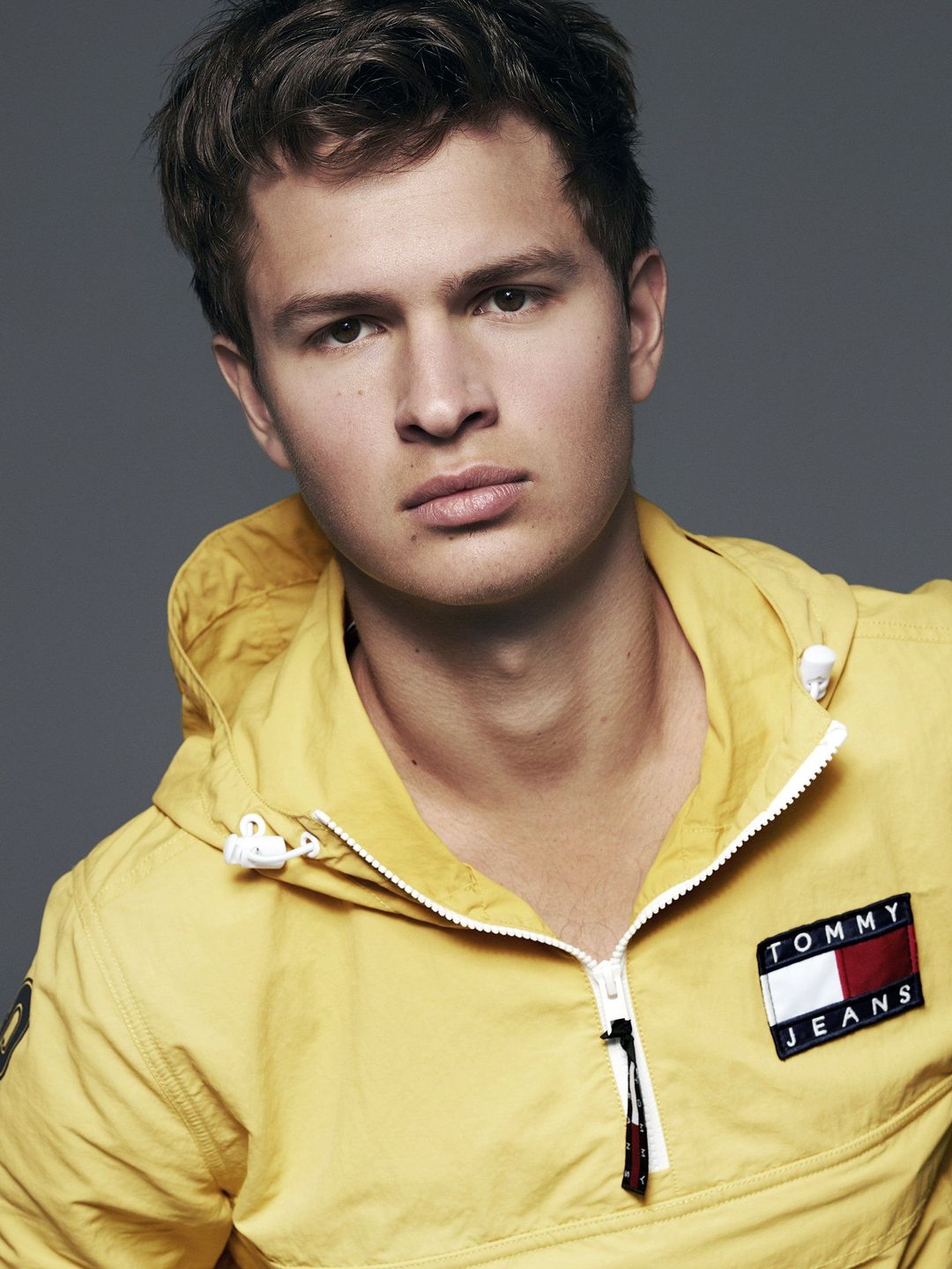 Ansel Elgort does he have kids