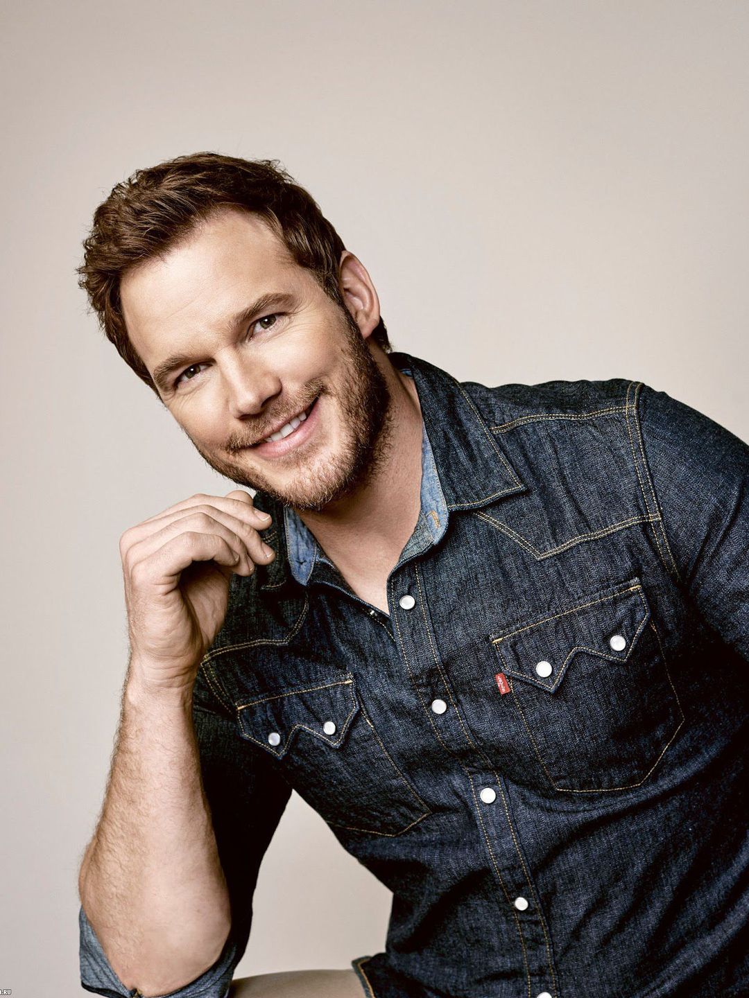 Chris Pratt who is his father