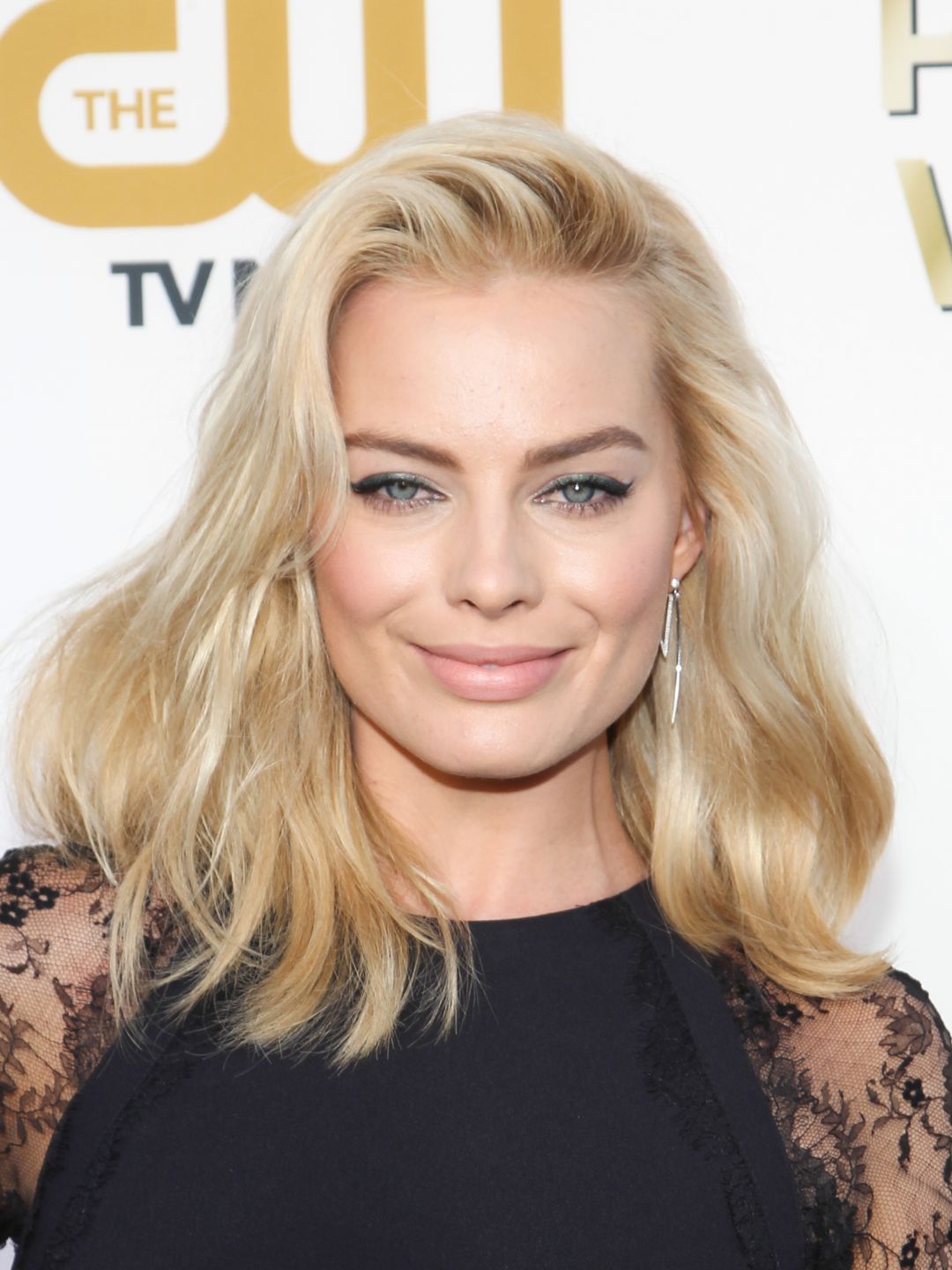 Margot Robbie who is her mother