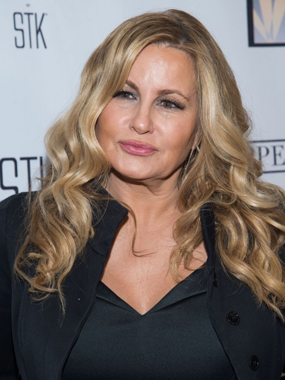 Jennifer Coolidge who is her mother