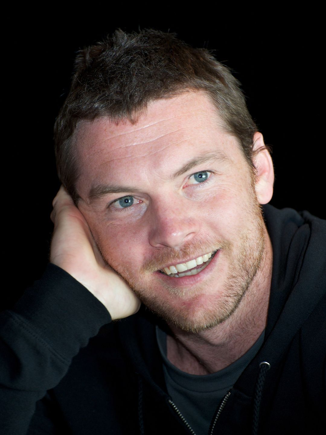 Sam Worthington who is his mother