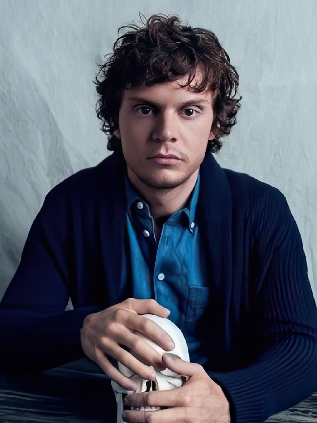 Evan Peters bio