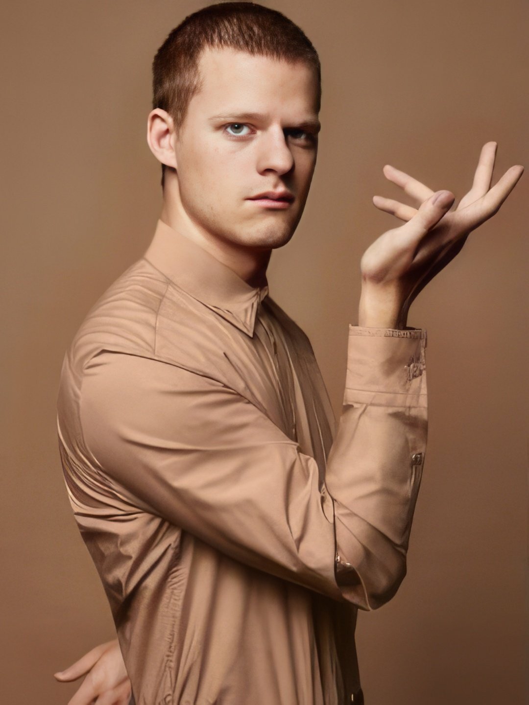 Lucas Hedges who are his parents
