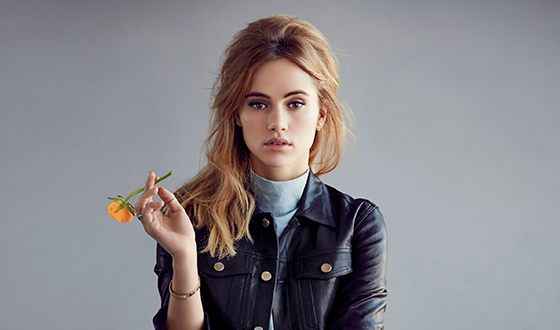 Suki Waterhouse is a famous model and actress