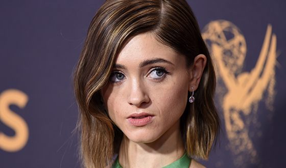 In the photo: actress Natalia Dyer