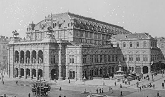 The old photo of Vienna State Opera (1900)