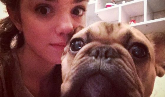 Eugeniia Medvedeva and her bulldog Jerry