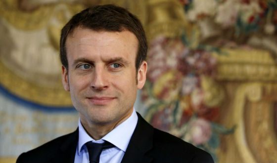 »Political genius» Emmanuel Macron