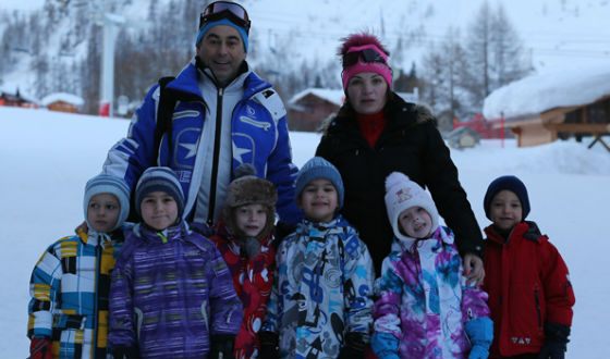 Roman Avdeev with his wife and children