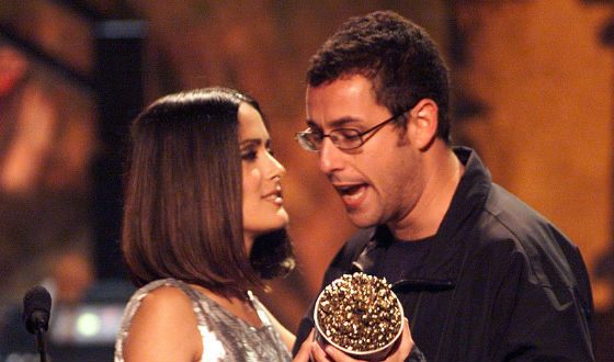 Adam Sandler and Salma Hayek on MTV Movie Awards 1999