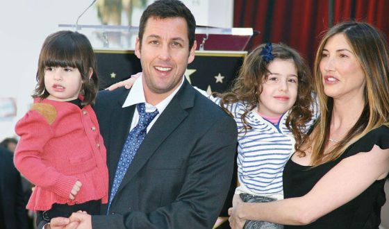 Adam Sandler with wife and children