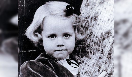 Jane Fonda in her childhood