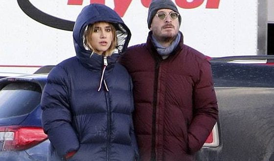 Darren Aronofsky and Suki Waterhouse