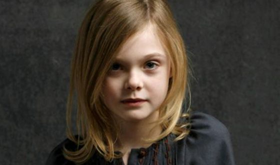 Young Mary Elle Fanning