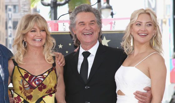 Kate with Goldie Hawn and Kurt Russell