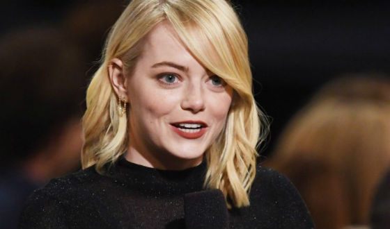 Emma Stone returns to natural color for role