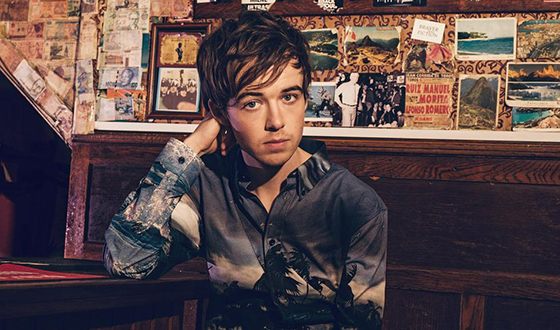 Alex Lawther Makes no Comments on Rumors about his Sexual Orientation