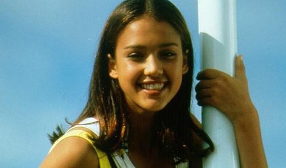 Jessica Alba in Flipper