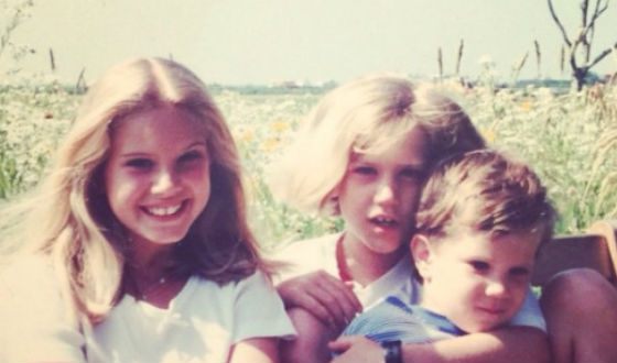 Lana Del Rey in her childhood (pictured left with her brother and sister)