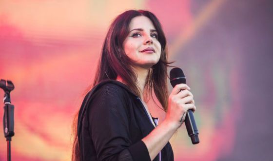 In 2018, Lana organized the world tour in support of her new album