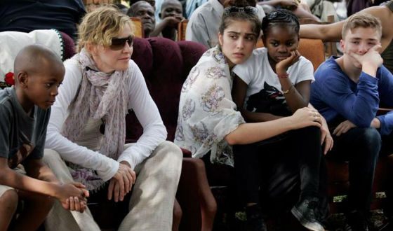 Madonna with her children