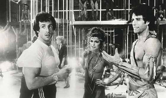 Sylvester Stallone, Finola Hughes and John Travolta on the set of «Staying Alive»