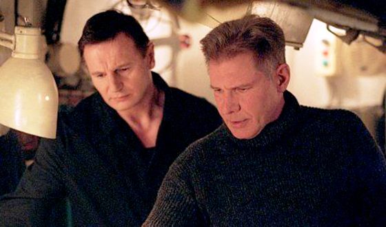 Lian Neeson and Harrison Ford in the film «K-19: The Widowmaker»