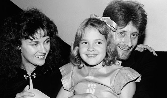 Drew Barrymore with her parents Drew Barrymore with her parents
