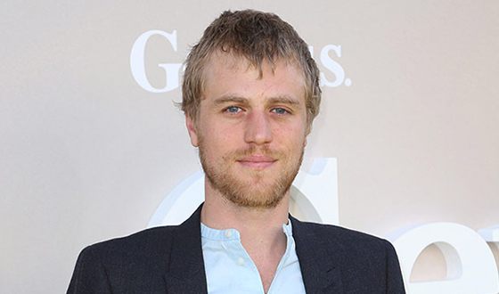 Johnny Flynn is married with three children