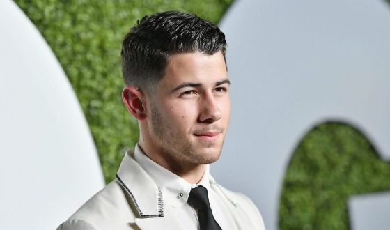 Nick Jonas tries to inspire by his example of fighting the disease