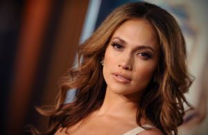 Jennifer Lopez responded to accusations of treason of her fiancé