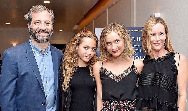 Mod Apatow with her family