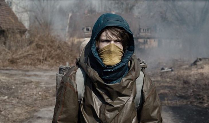 Louis Hofmann in the second season of the television series Dark