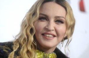 Madonna is sick? Fans scared the stitches on her body