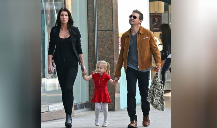 Jeremy Renner, Sonni Pacheco and their daughter Ava