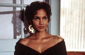 Halle Berry - 54. How did the actress pave the way for the Oscars for blacks?