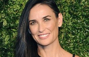 Demi Moore shocked fans with a distorted face from plastic