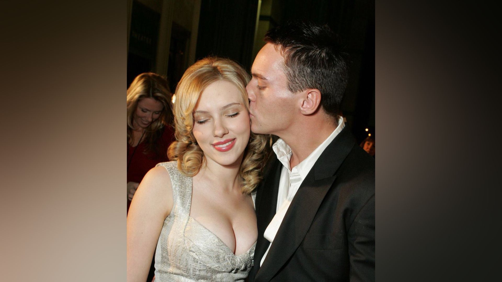 Jonathan Rhys Meyers and Scarlett Johansson